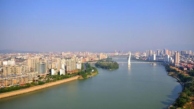 江西小巷深处的味觉盛宴